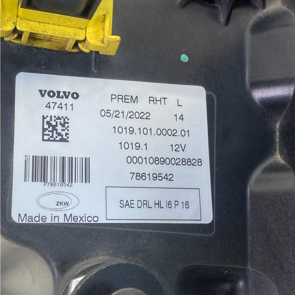 78619542 Genuine Volvo Left Headlamp - Second Truck Parts