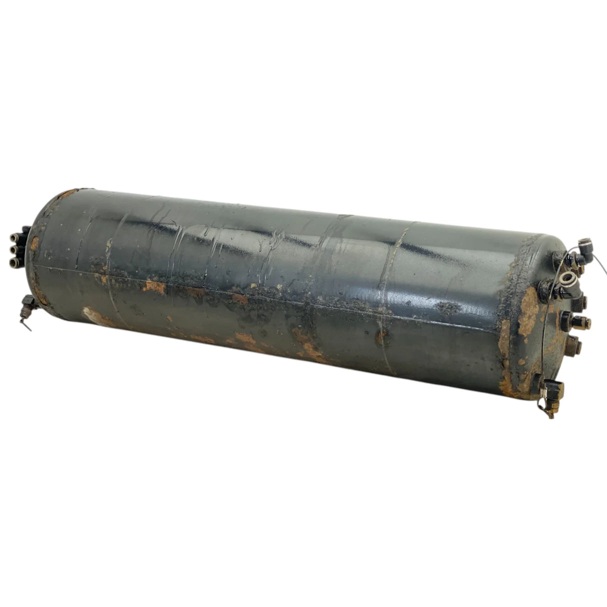 12-18860-001 Genuine Freightiner Steel Air Tank 9 In. Diameter 2020 cu.in - Second Truck Parts