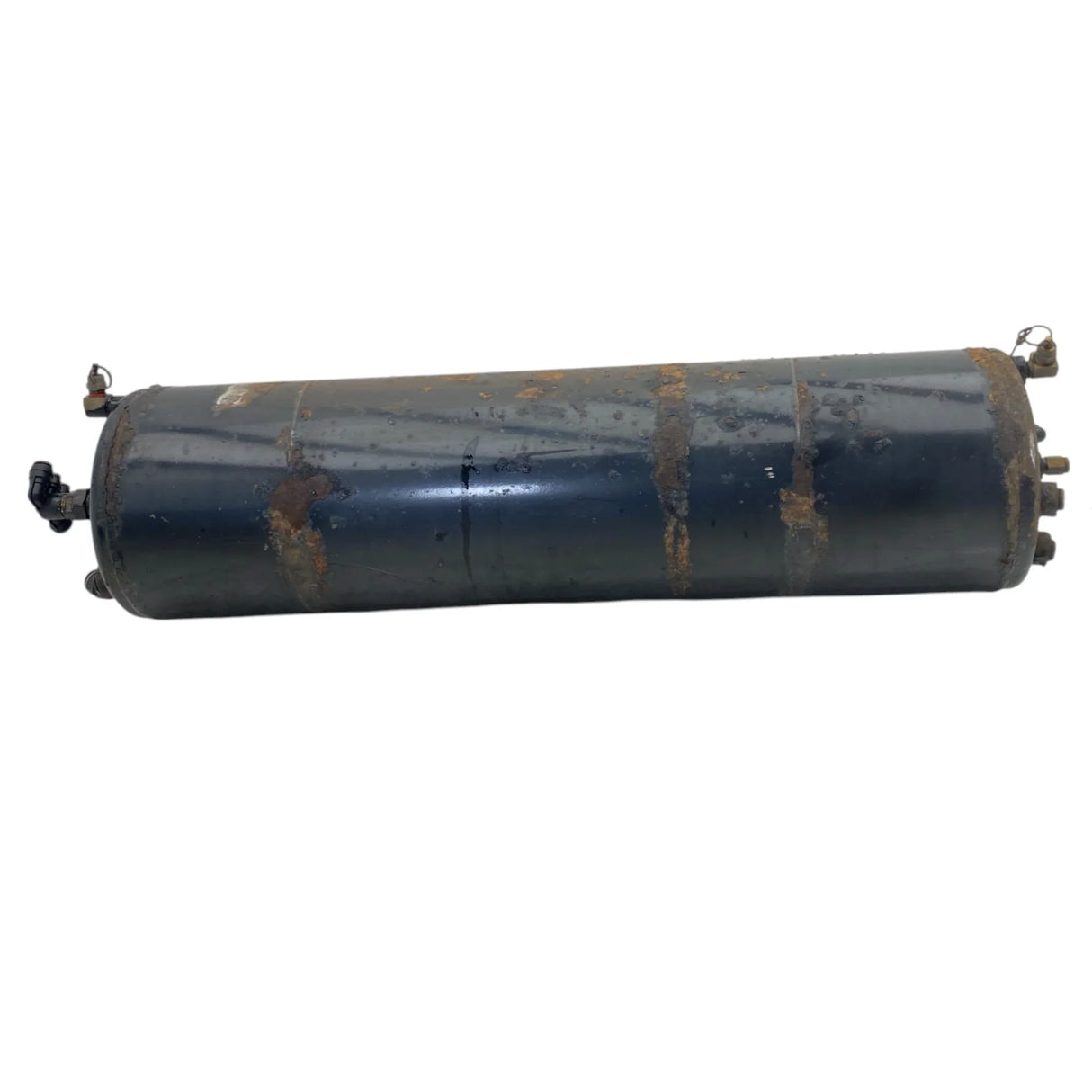 12-18860-001 Genuine Freightiner Steel Air Tank 9 In. Diameter 2020 cu.in - Second Truck Parts