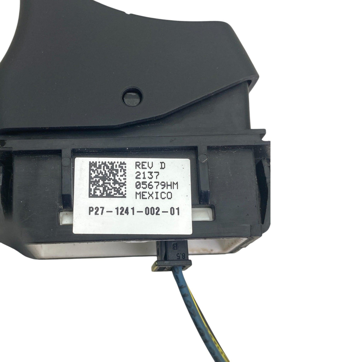 P27-1241-002-01 Genuine Paccar Toggle Switch - Second Truck Parts