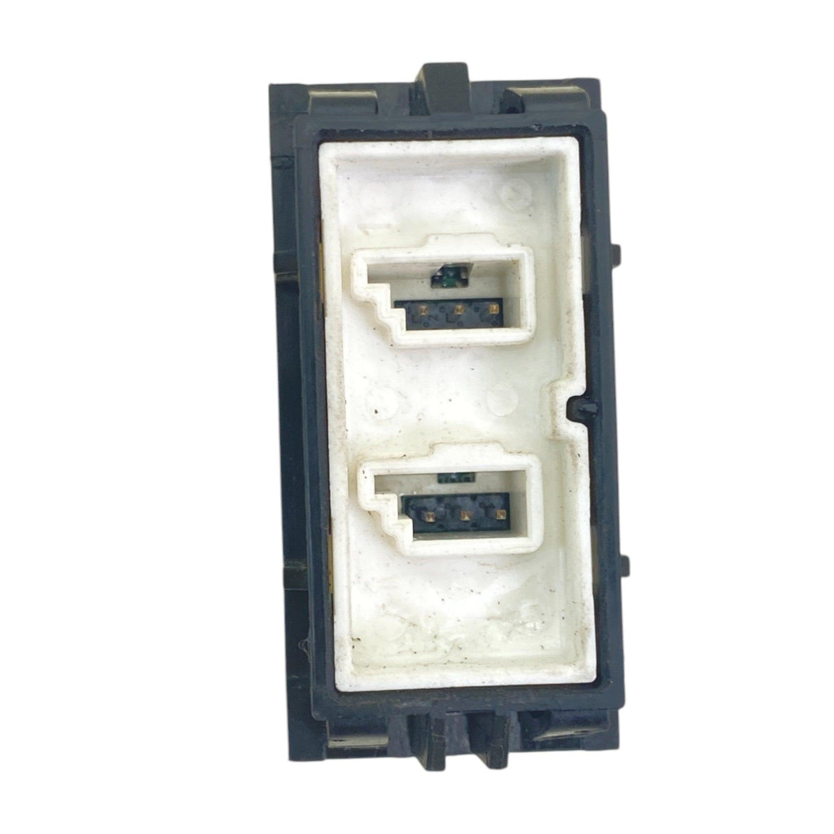 P27-1241-015-01 Genuine Paccar Engine Fan Override Switch - Second Truck Parts