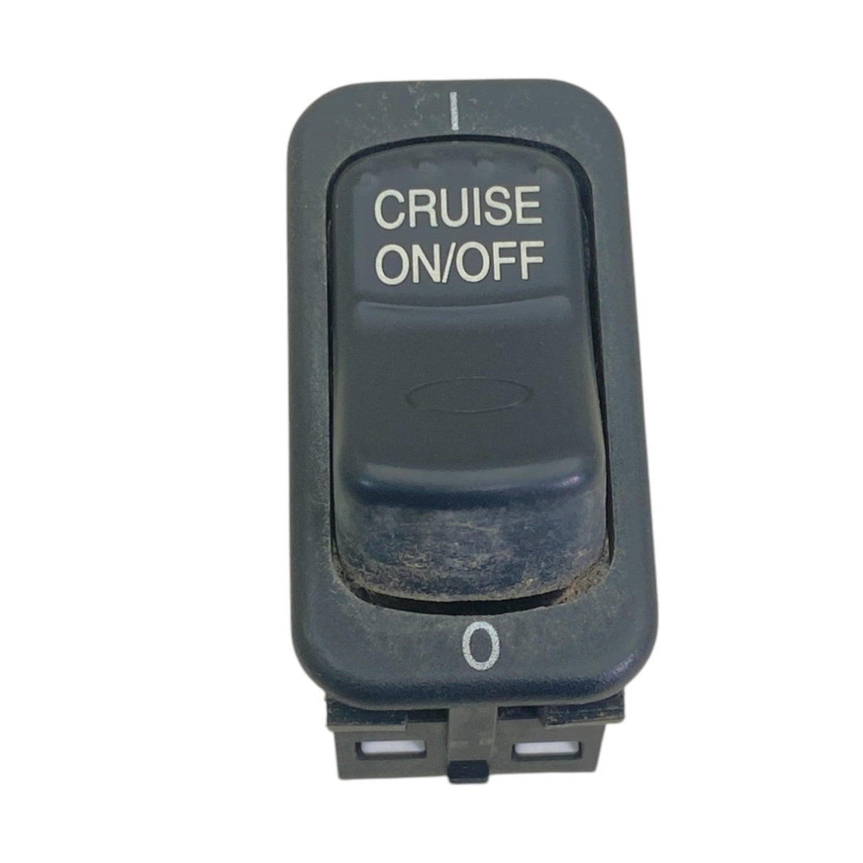 16-09121-5G8EEF2A11 Genuine Paccar Switch Cruise ON/OFF - Second Truck Parts