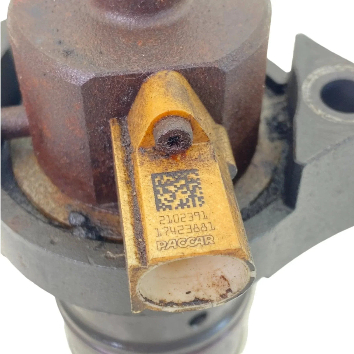 1934322PE Genuine Paccar Fuel Pump - Second Truck Parts