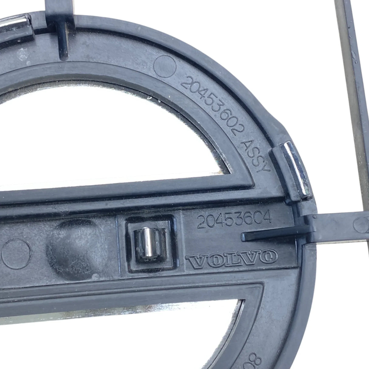 20453604 Genuine Volvo Grille Logo Emblem - Second Truck Parts