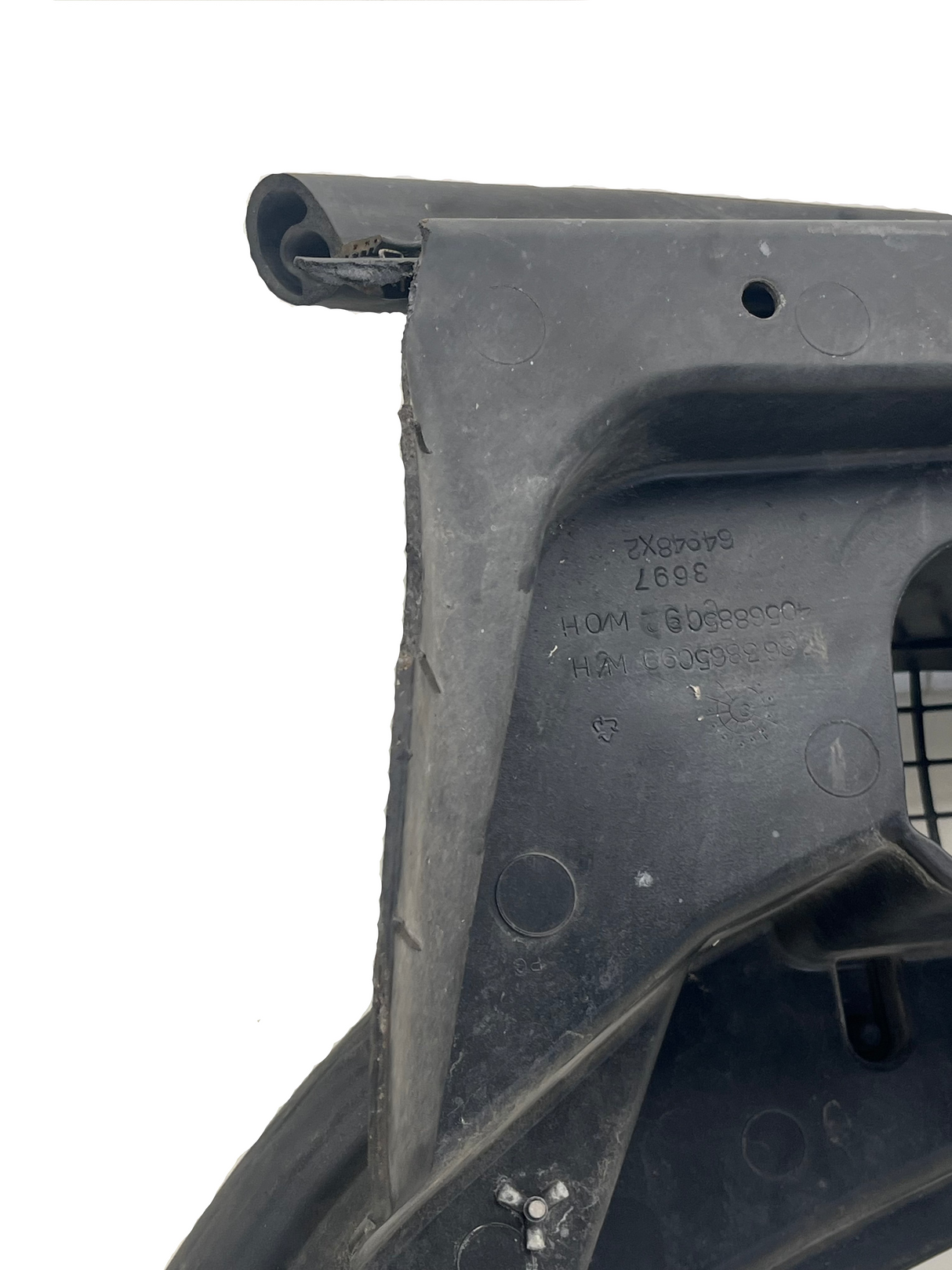 4056885C91 Genuine International Baffle Assembly Motor Cover Cowl Tray Assembly