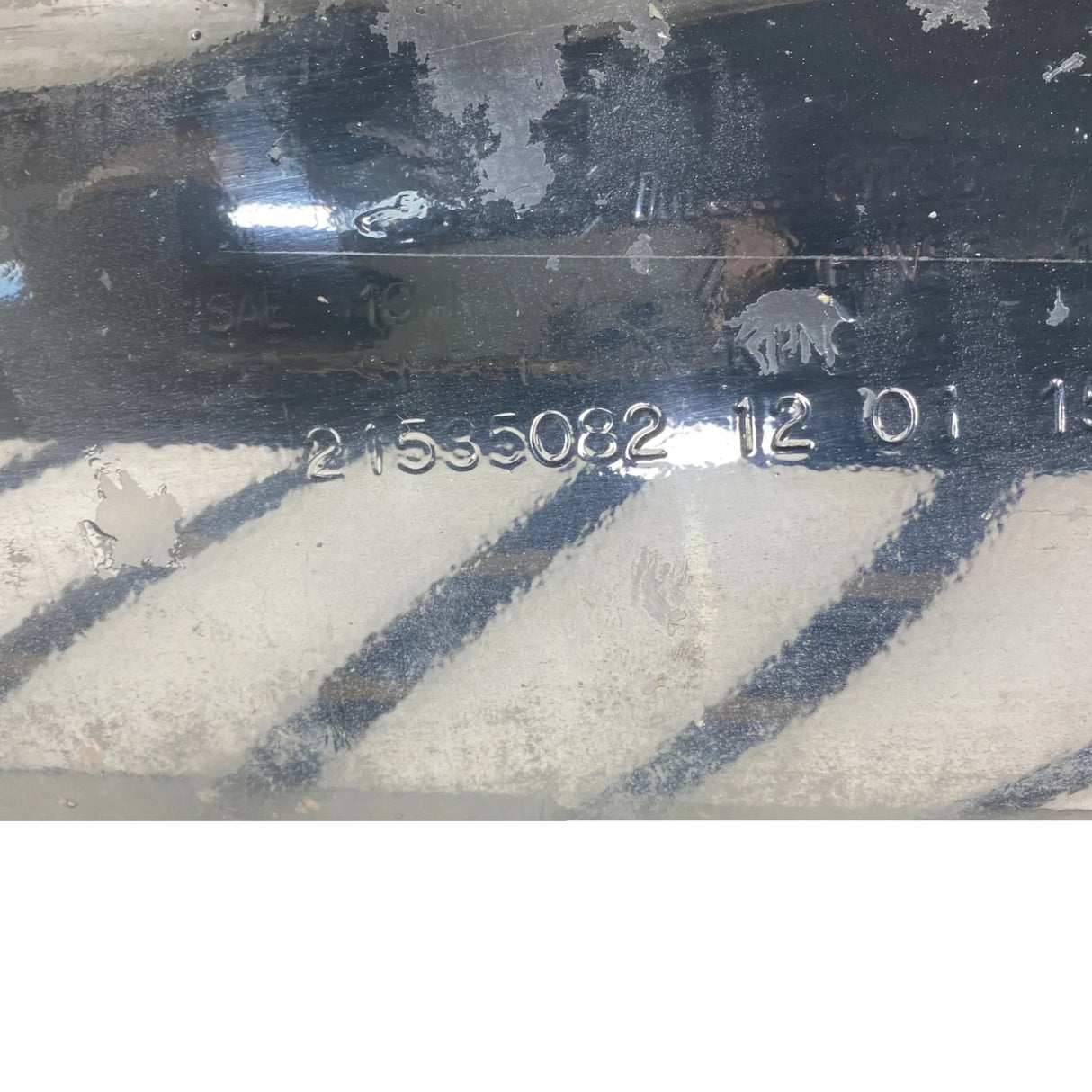 21535082 Genuine Volvo Air Tank - Second Truck Parts