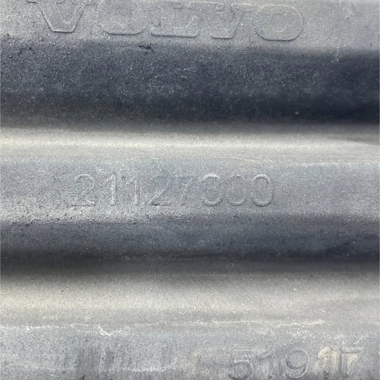 21127300 Genuine Volvo Front Right Passenger Side Hood Boot - Second Truck Parts