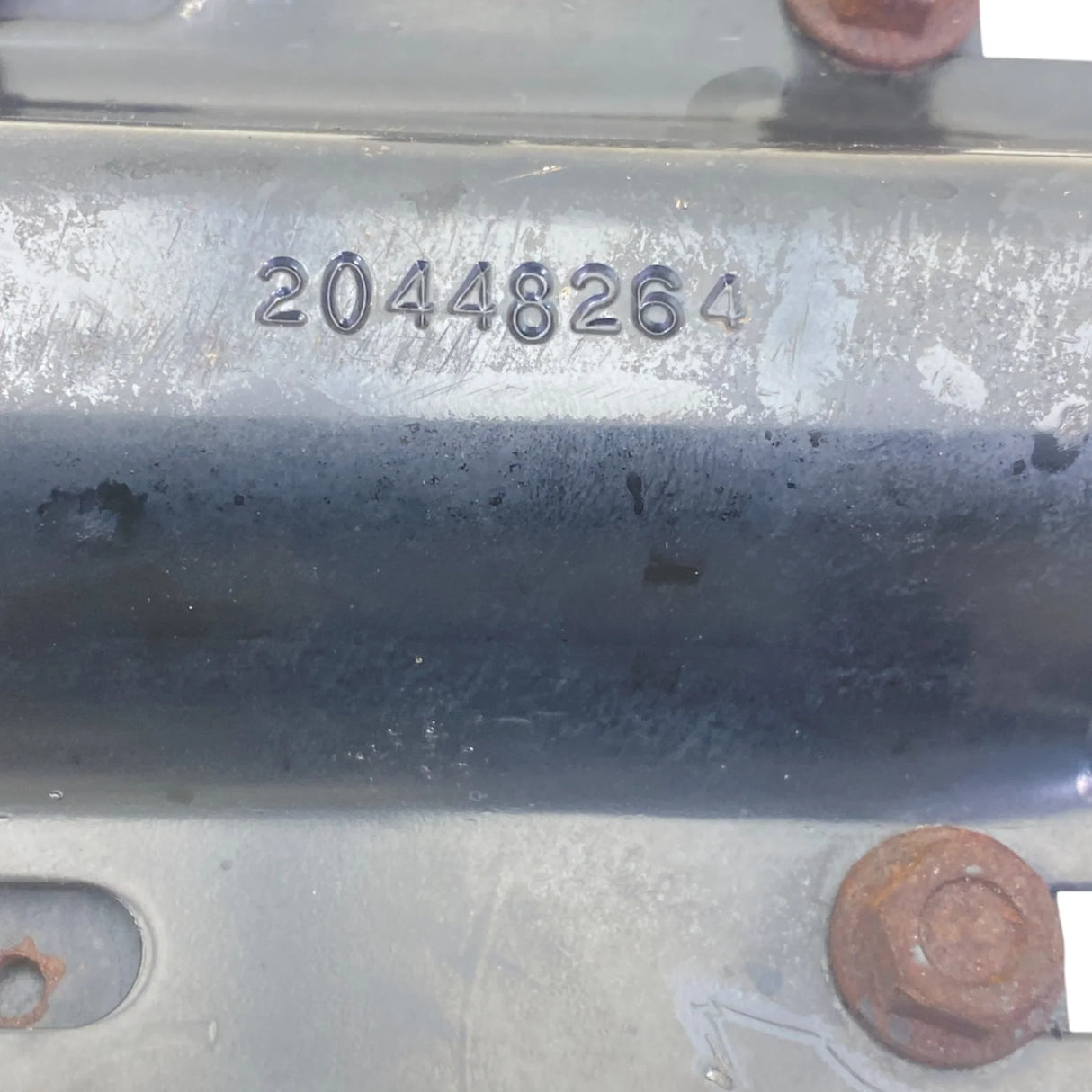 20448264 Genuine Volvo Left Bracket - Second Truck Parts