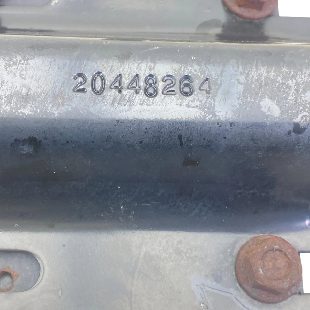 20448264 Genuine Volvo Left Bracket - Second Truck Parts
