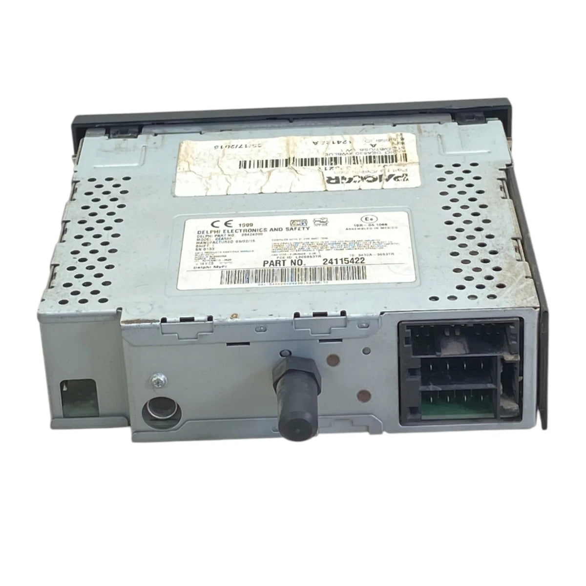 24115422 Genuine Paccar Radio - Second Truck Parts