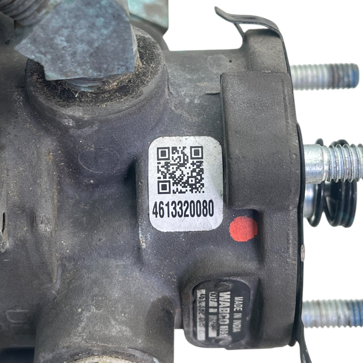 4613320080 Genuine Wabco Air Brake Foot Valve - Second Truck Parts