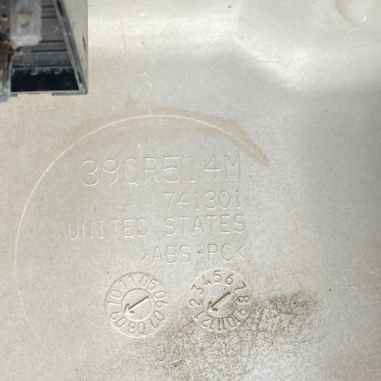 390R514M Genuine Mack Cab Overhead Console GU713 - Second Truck Parts