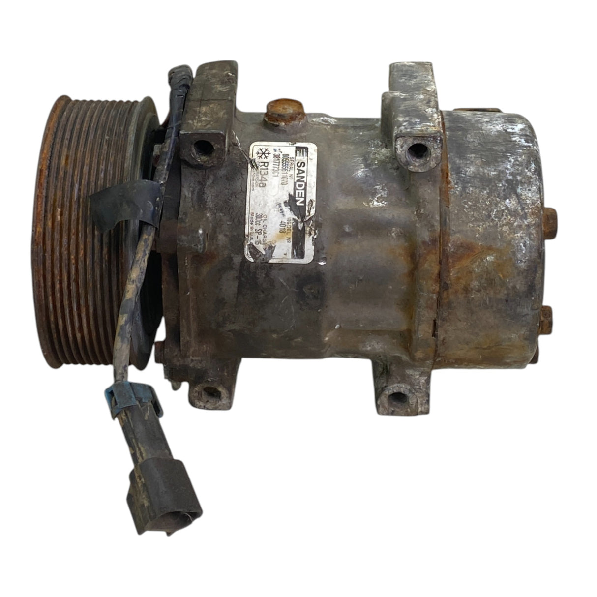 3817773C1 Genuine International Air Conditioner Compressor - Second Truck Parts