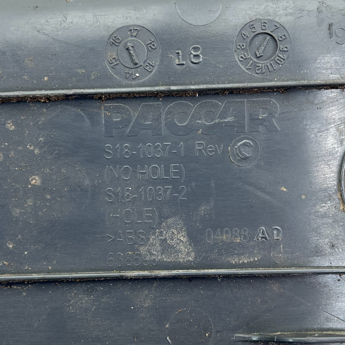 S18-1037-2 Genuine Paccar Dash Panel - Panels
