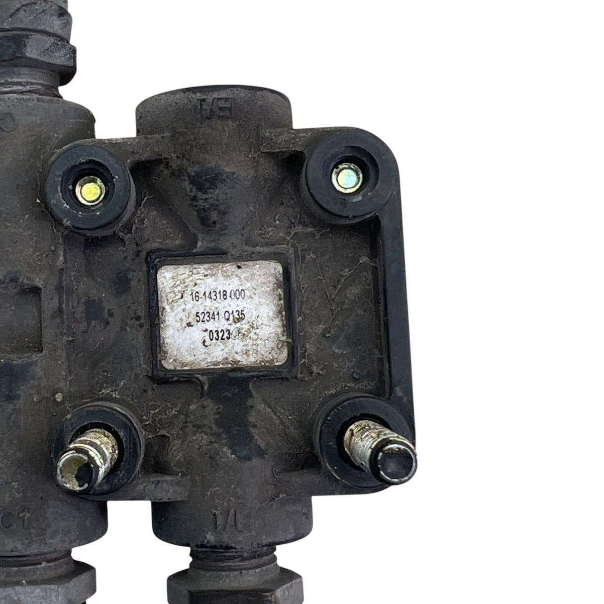 16-14318-000 Genuine Volvo Height Control Valve - Second Truck Parts