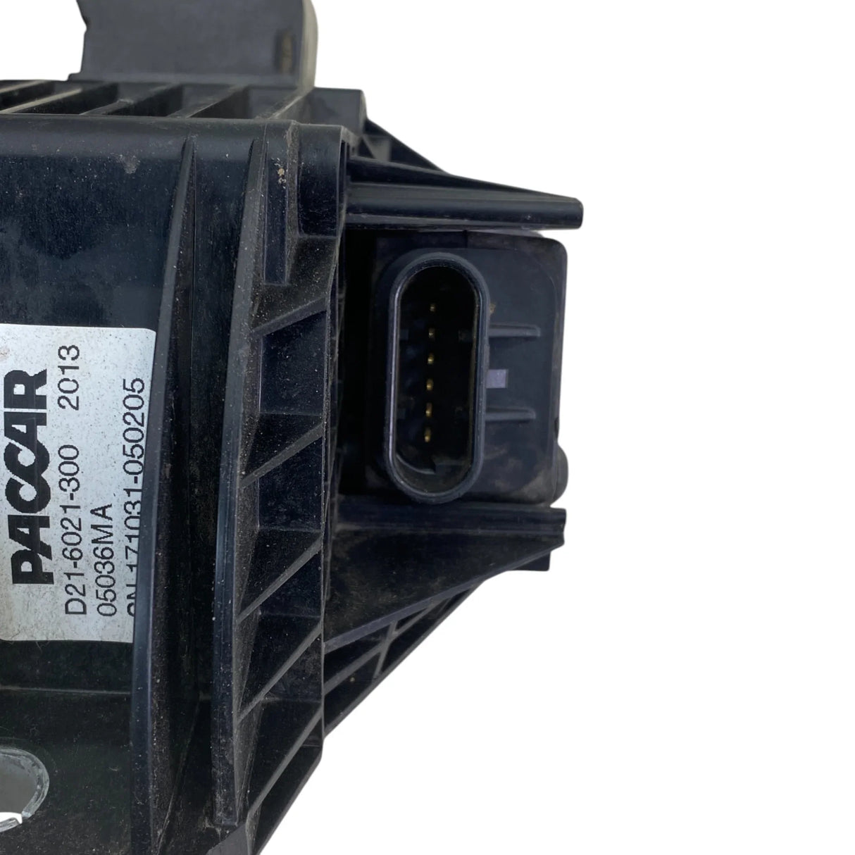 D21-6021-300 Genuine Paccar Throttle Pedal Assembly - Second Truck Parts