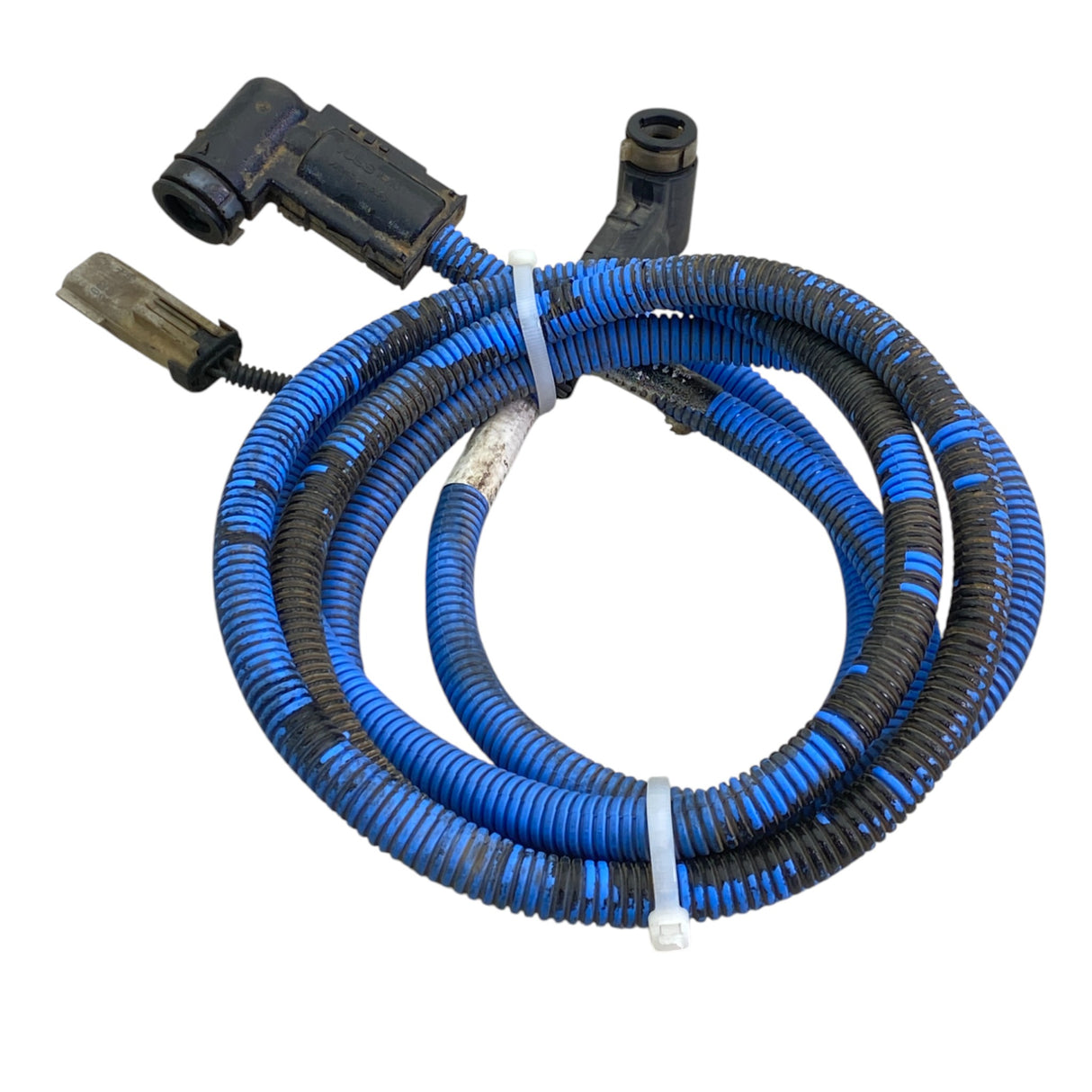 04-30358-380 Genuine Freightliner Diesel Exhaust Fluid Line - Double Connection 4600 Mm - Second Truck Parts