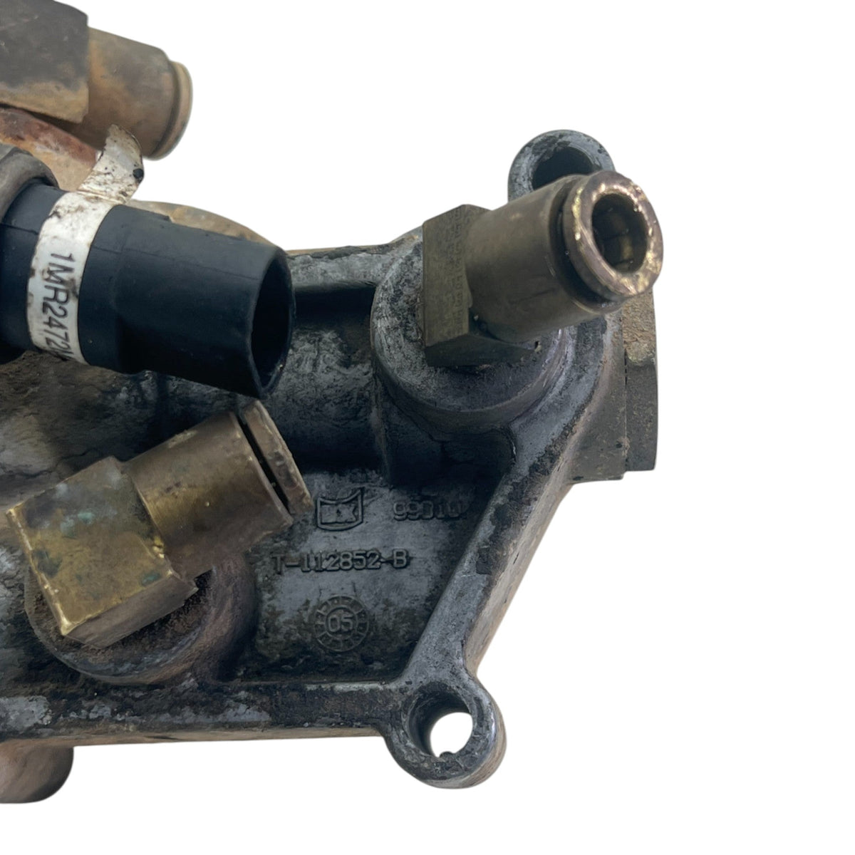T-112852-B Genuine Bendix Tractor Protection Valve - Second Truck Parts
