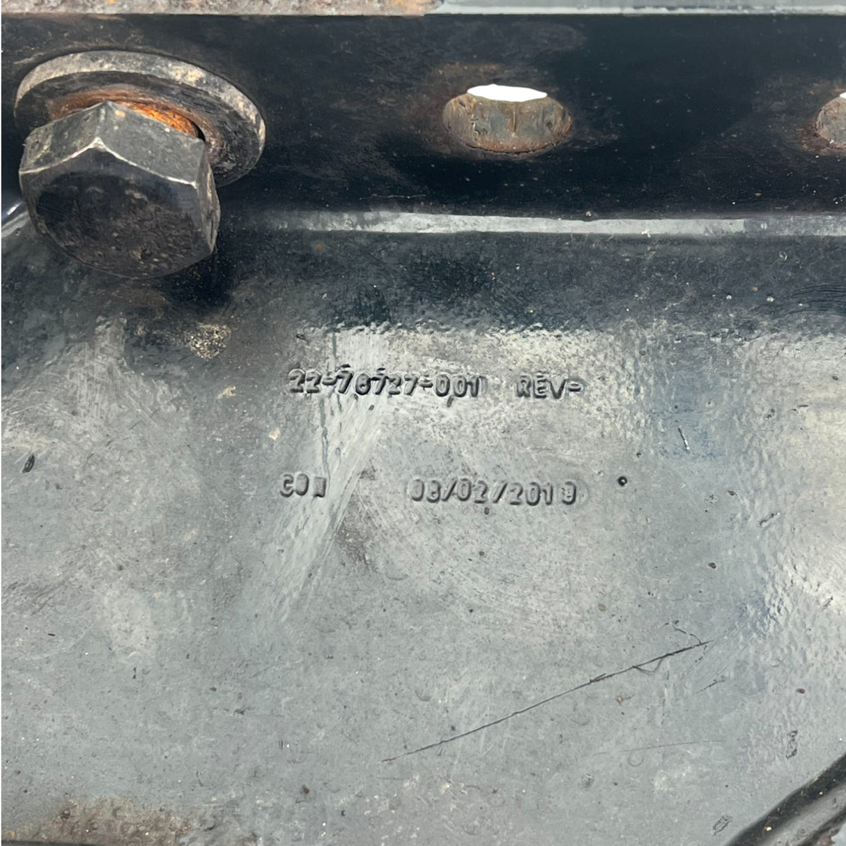 22-76727-001 Genuine Freightliner Right Hand Tool Box Mounting Bracket - Second Truck Parts