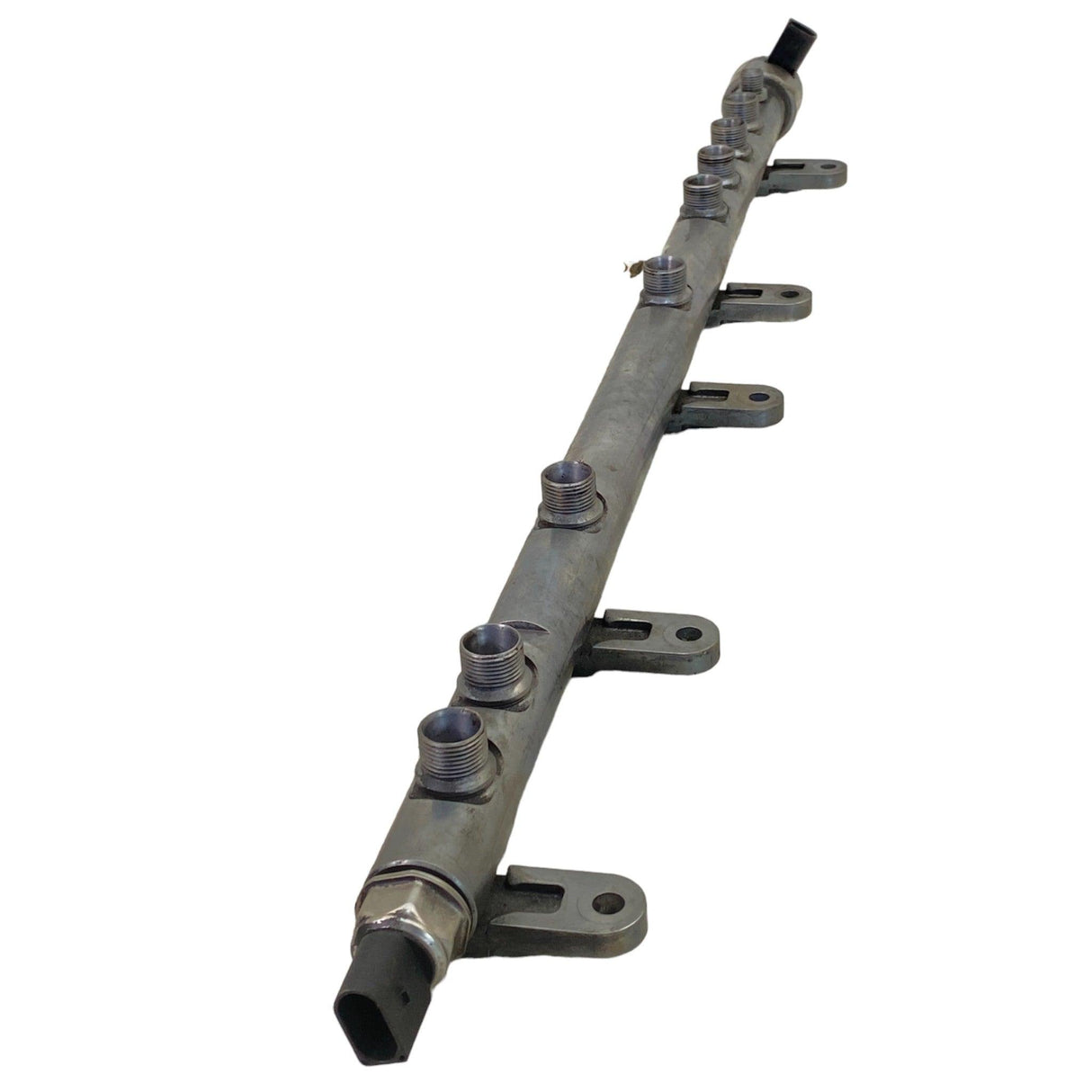 1914474 Genuine Paccar Fuel Rail - Second Truck Parts