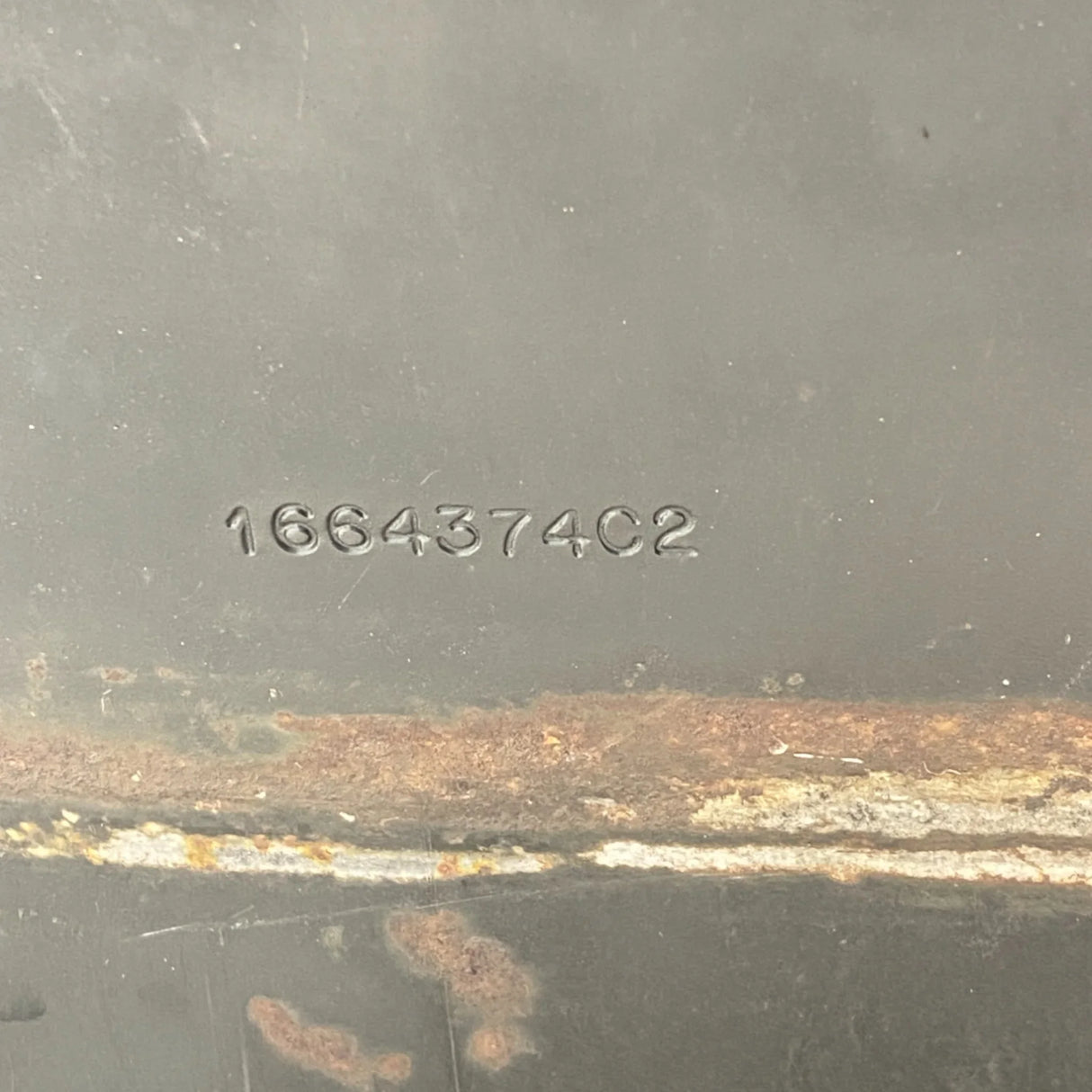 1664374C2 Genuine International Battery Box Cover - Second Truck Parts