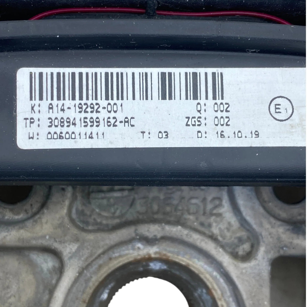 A14-19292-001 Genuine Freightliner Steering Wheel Assembly - Second Truck Parts