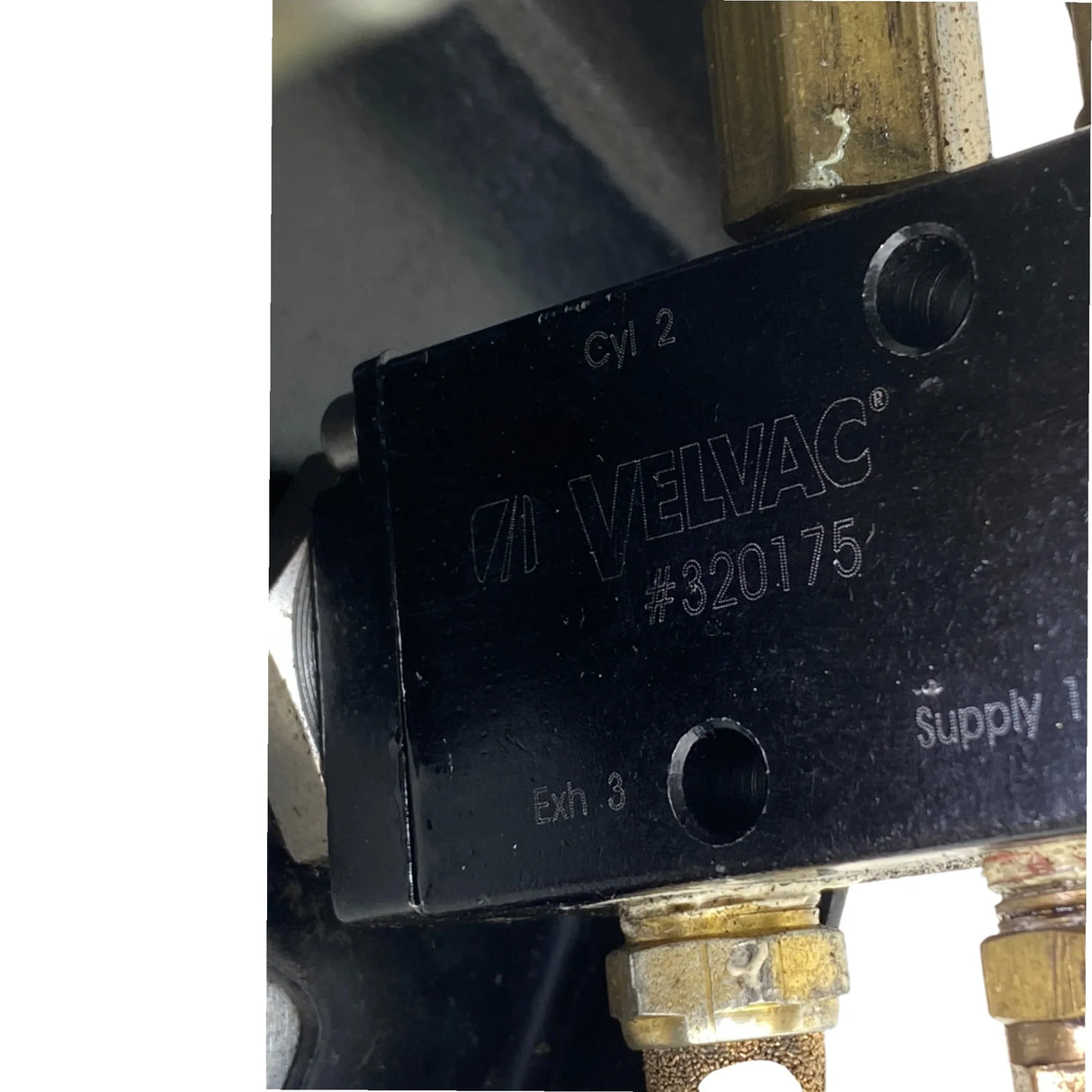 320175 Genuine Velvac Four-Way Push 3-Position Feathering Air Valve - Second Truck Parts