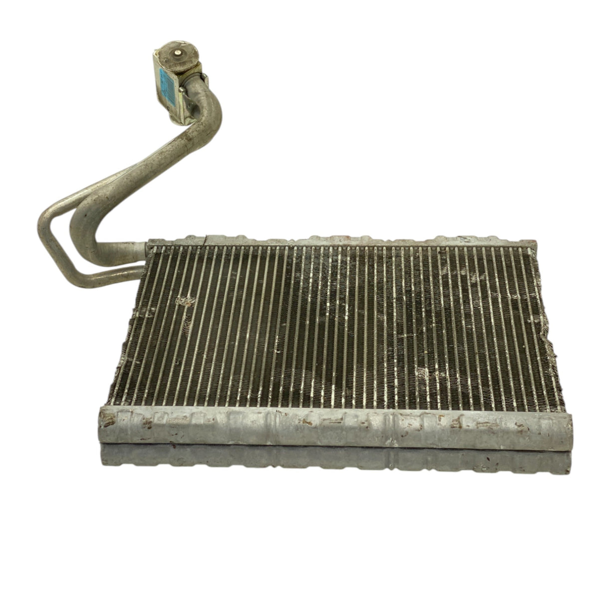 U5486005 Genuine Volvo Right Air Conditioner Condenser - Second Truck Parts