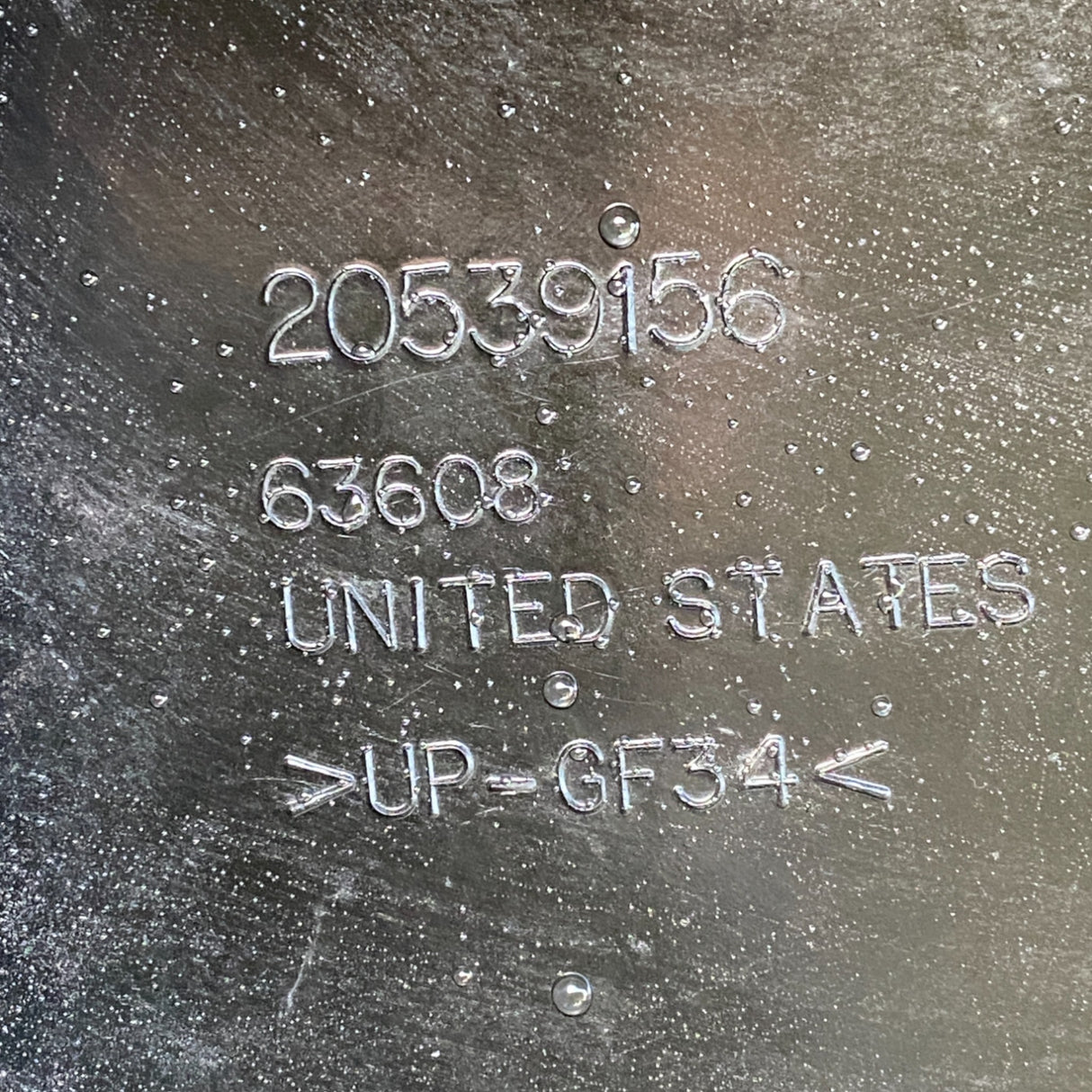 20539156 Genuine Mack Valve Cover - Second Truck Parts