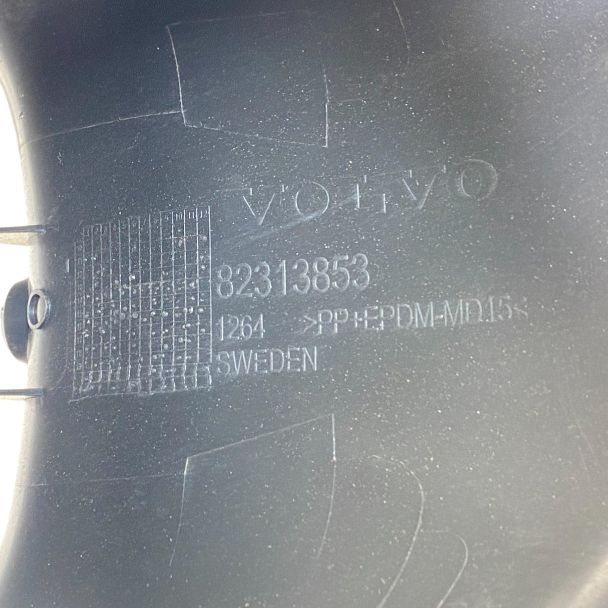 82313853 Genuine Volvo Steering Column - Second Truck Parts