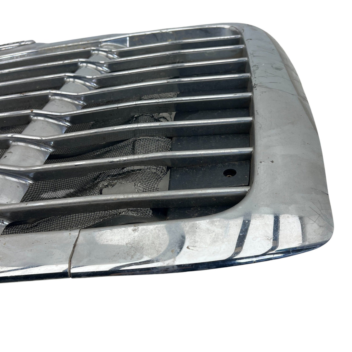 A17-15624-001 Genuine Freightliner Grille P3