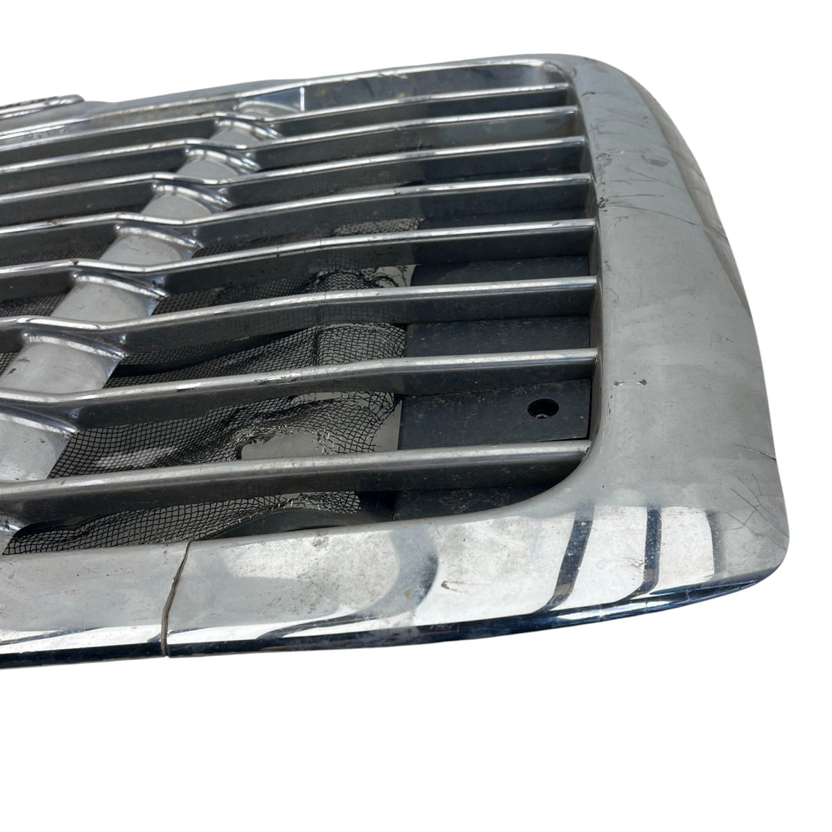 03-1210325 Genuine Freightliner Grille P3 - Grilles