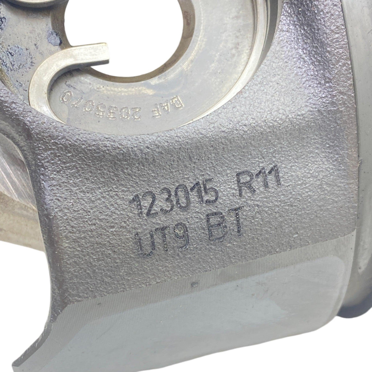 123015R11 Genuine Paccar Connecting Rod - Connecting Rods