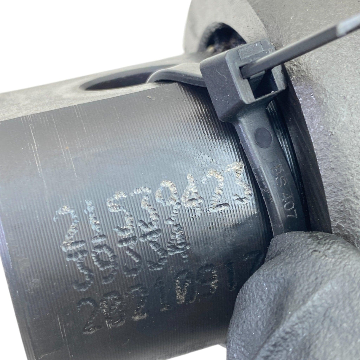 21539423 Genuine Mack Rocker Arms With Shaft Assembly - Second Truck Parts