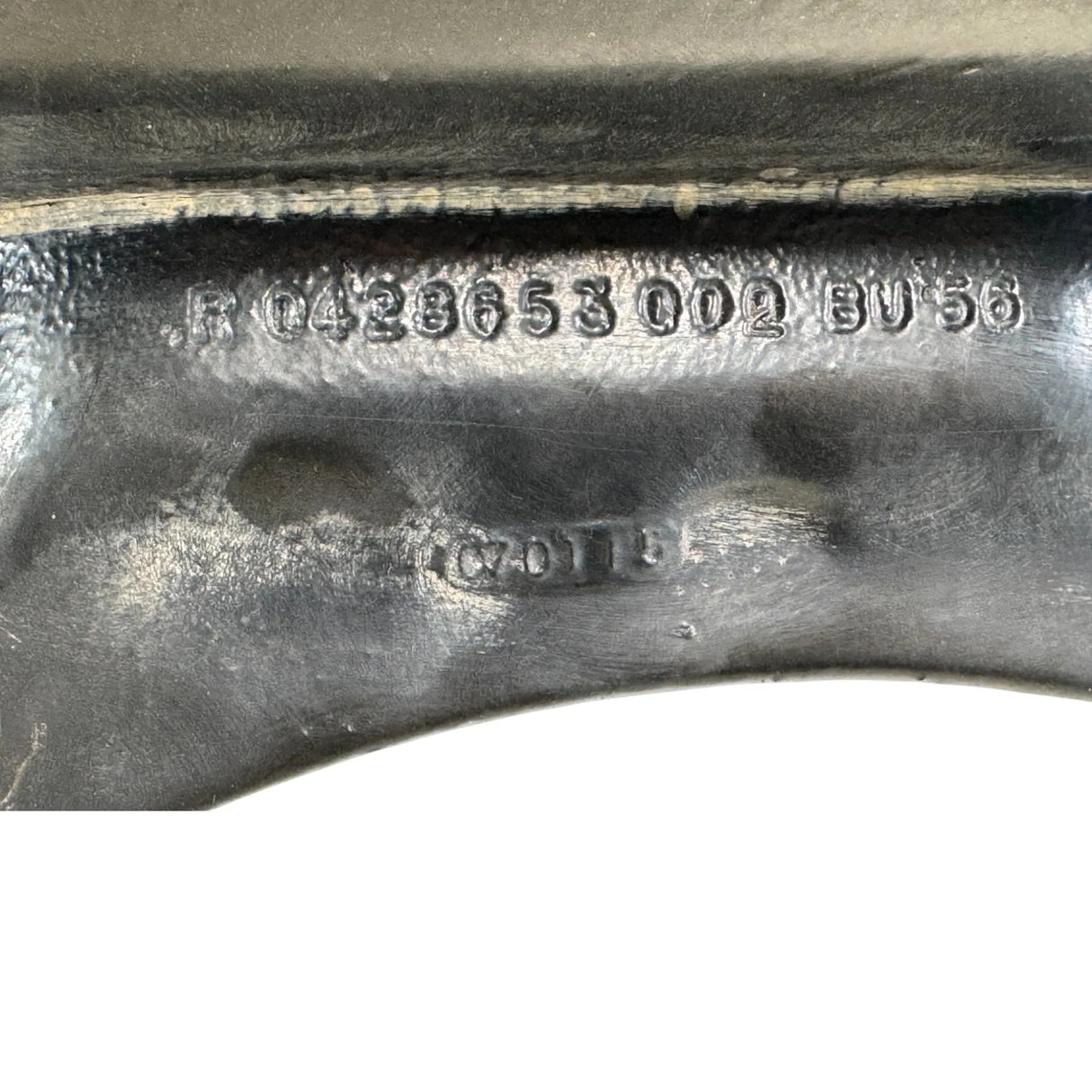 R04-28653-002 Genuine Freightliner Front Diesel Exhaust Fluid Tank Bracket