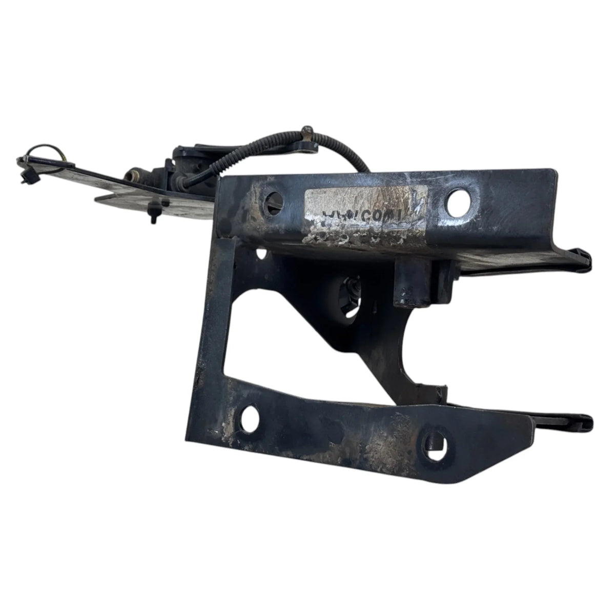 25521058 Genuine Paccar Left Fuel Tank Bracket - Second Truck Parts