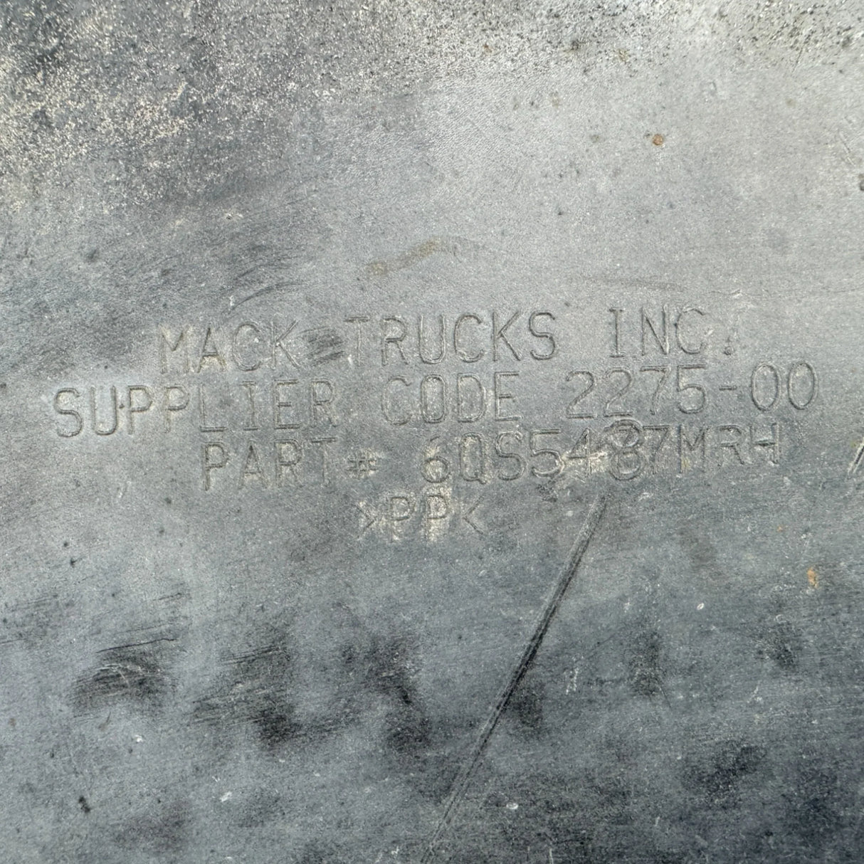 6QS5487MRH Genuine Mack Right Inner Fender - Second Truck Parts