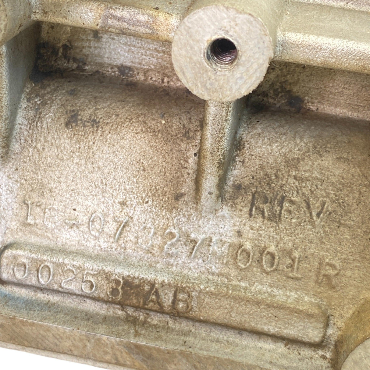 16-07327M001 Genuine Peterbilt Right Side Headlamp - Second Truck Parts