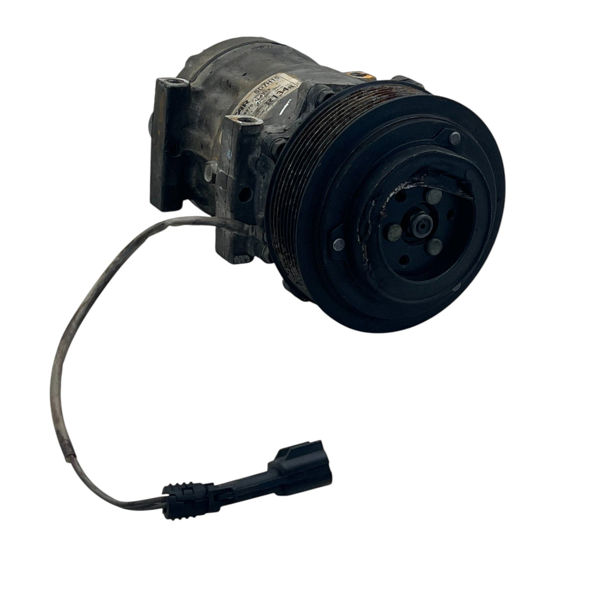 830.31096 Genuine Paccar A/C Compressor
