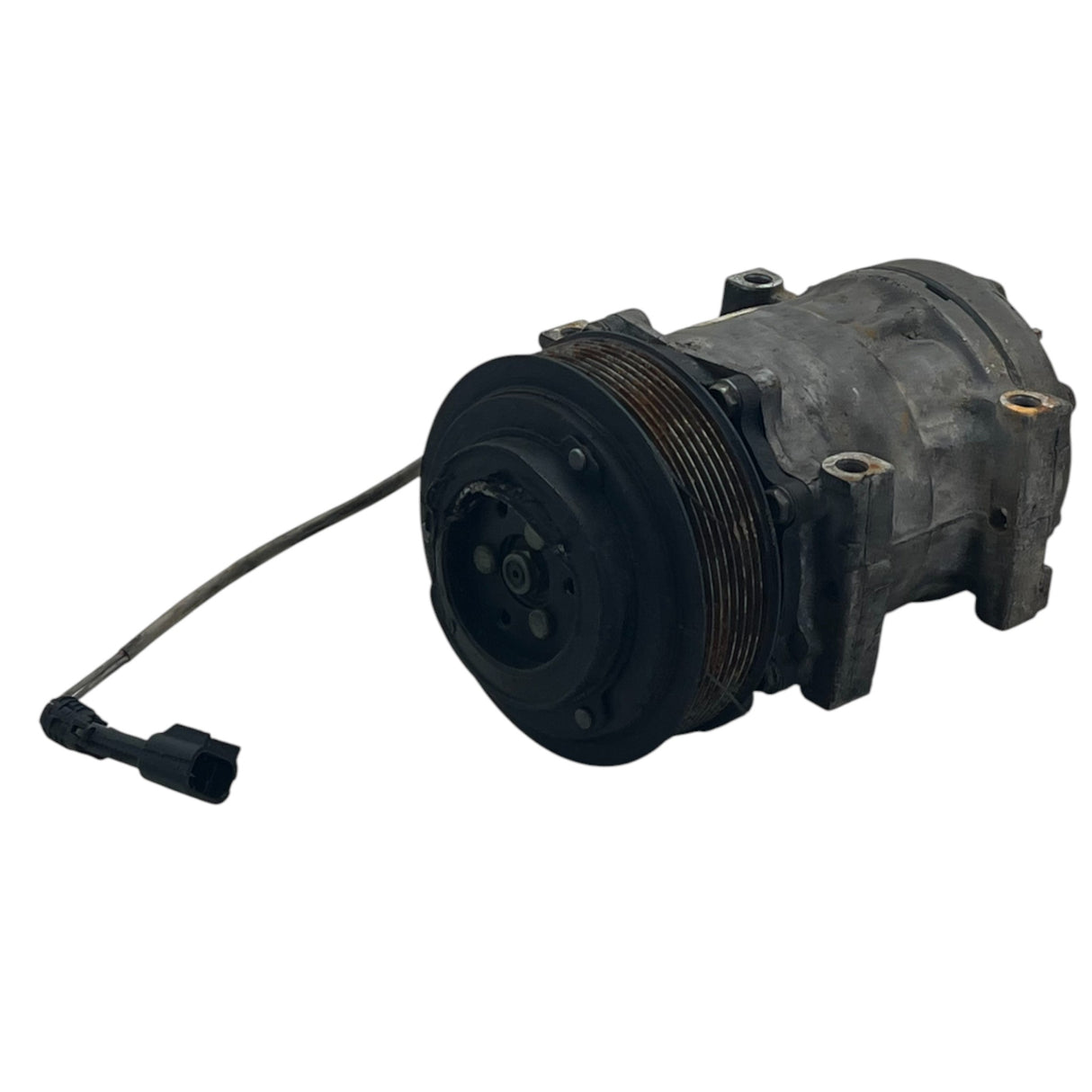 F69-1015-111 Genuine Paccar A/C Compressor - Second Truck Parts