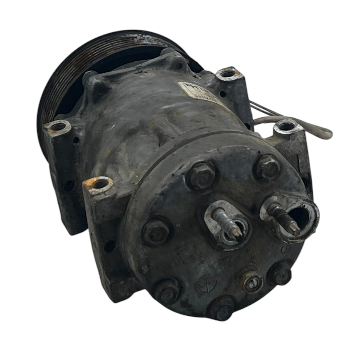 F69-1015-111 Genuine Paccar A/C Compressor - Second Truck Parts