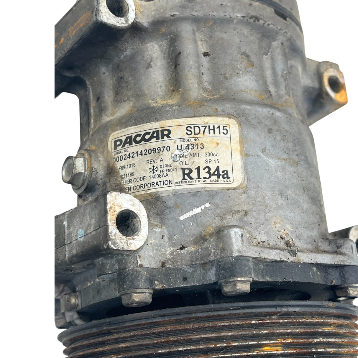 F69-1015-111 Genuine Paccar A/C Compressor - Second Truck Parts