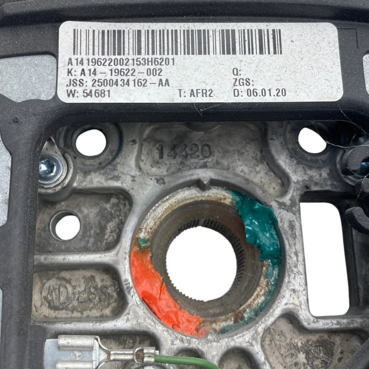 A14-19622-002 Genuine Freightliner Steering Wheel Airbag Compatible - Second Truck Parts