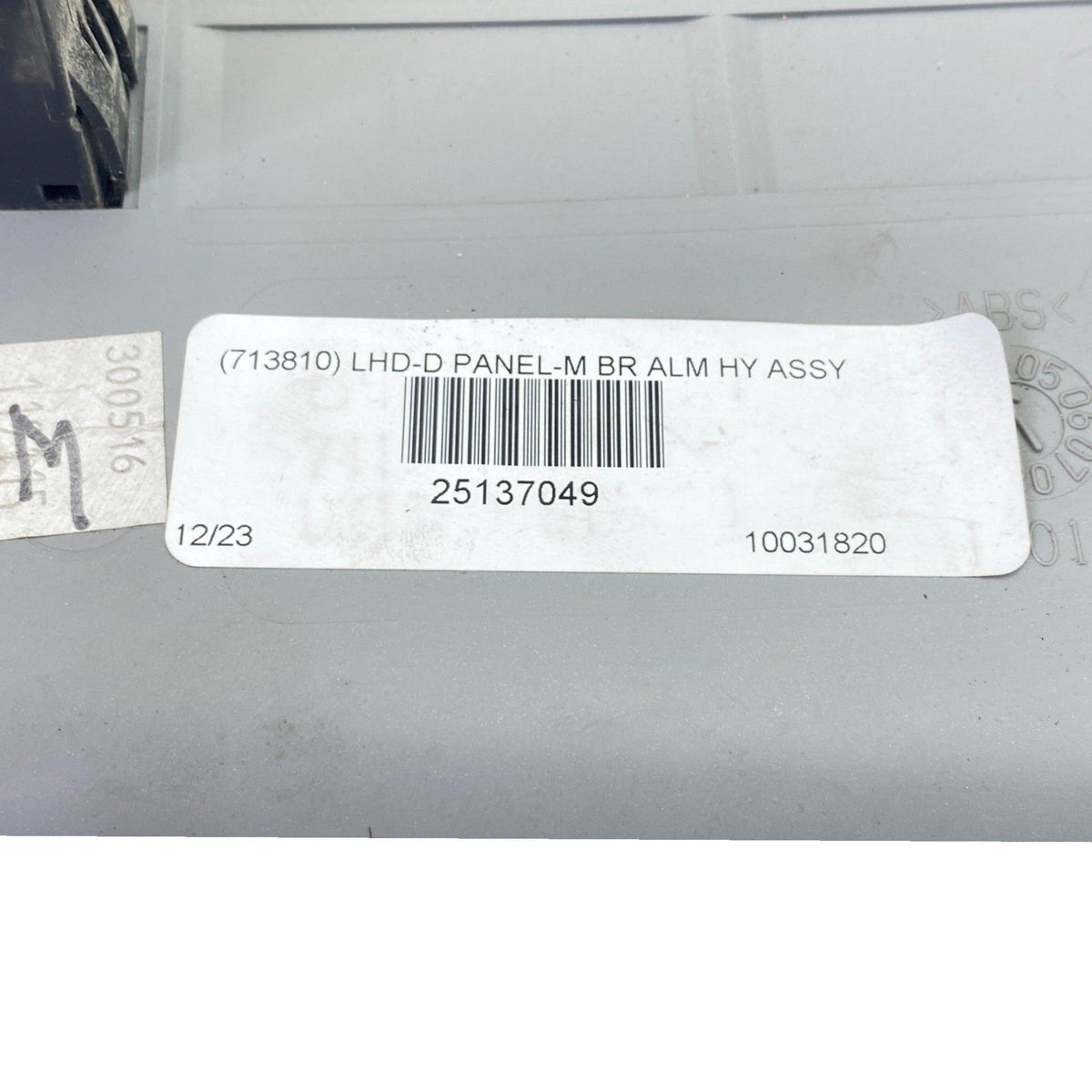 25137049 Genuine Mack Switch Panel - Second Truck Parts