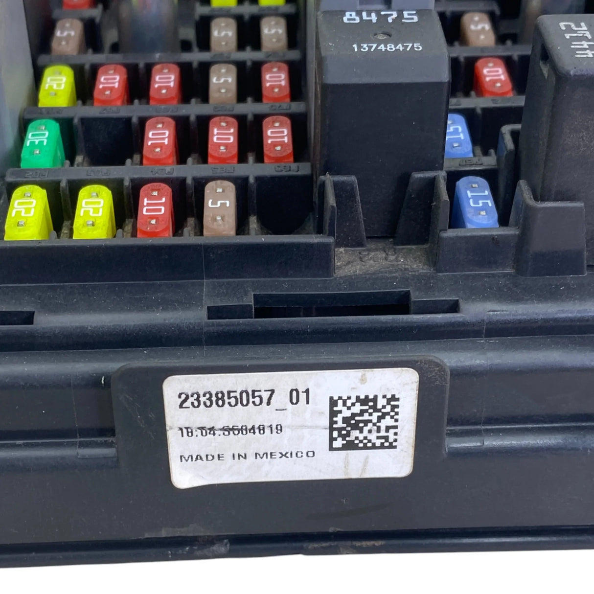 23385057 Genuine Volvo Fuse And Relay Center - Second Truck Parts