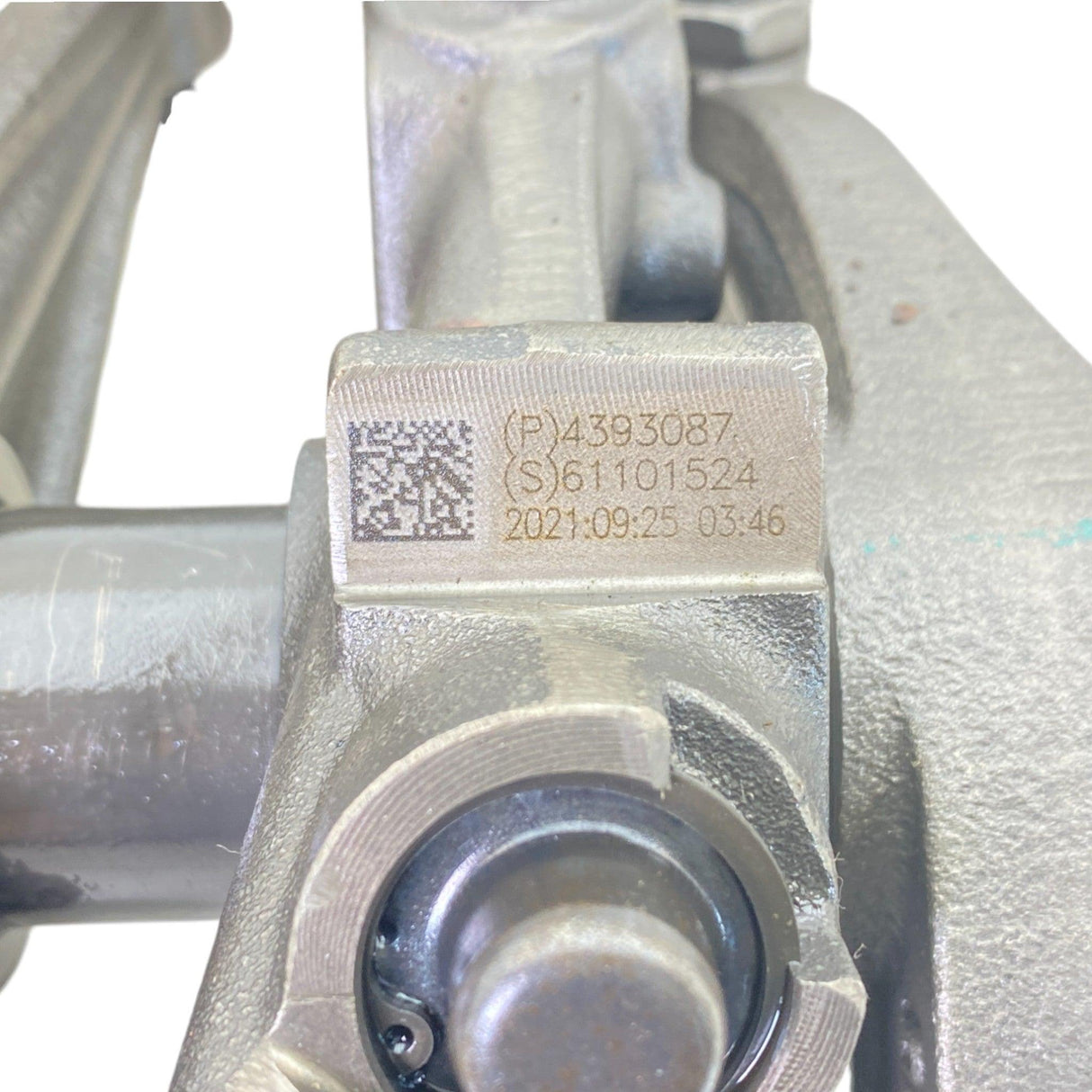 4393087 Genuine Cummins Rocker Arm Assembly - Second Truck Parts