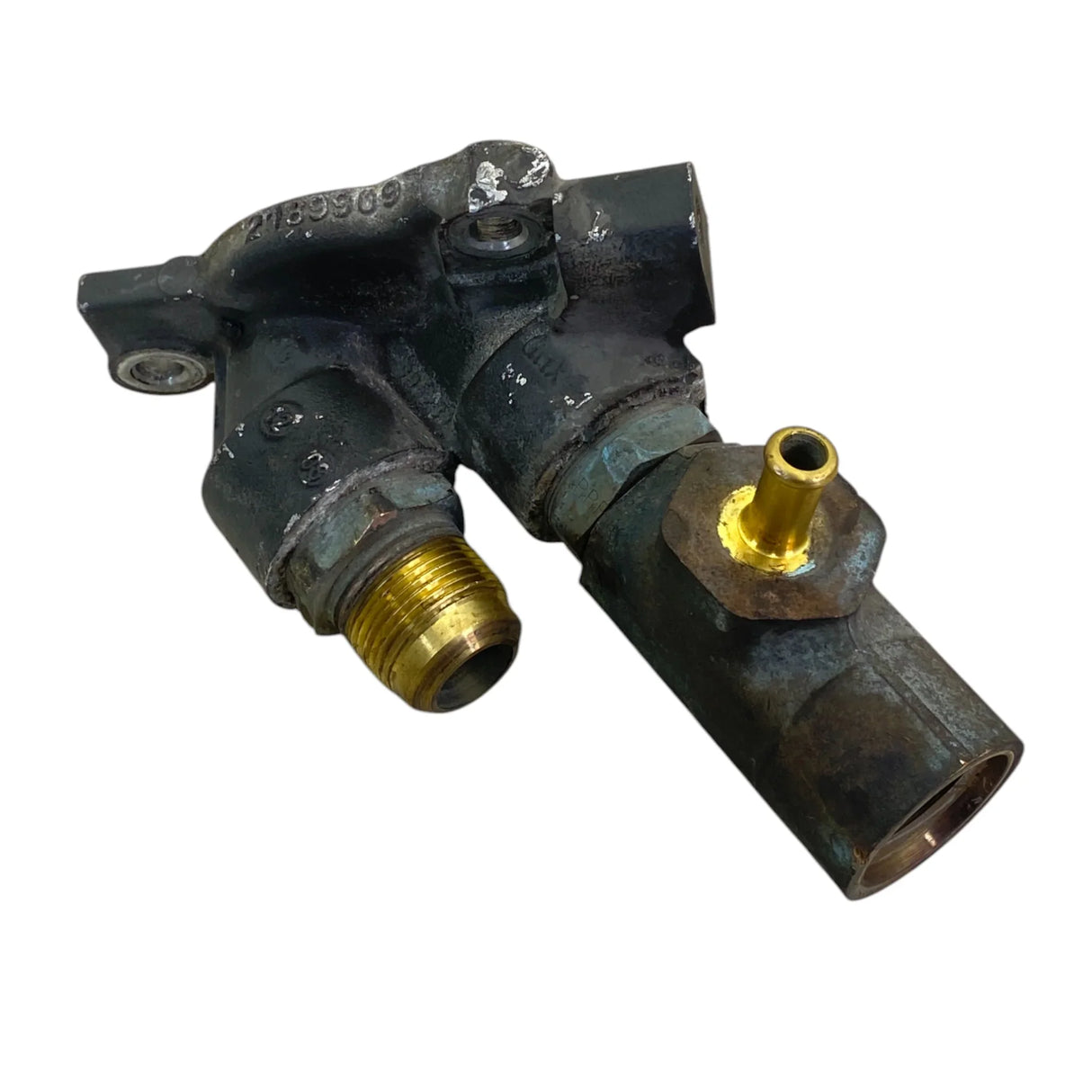 2189909 Genuine Paccar Coolant Connector - Second Truck Parts