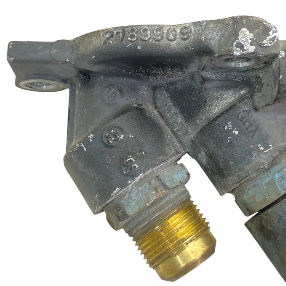 2189909 Genuine Paccar Coolant Connector - Second Truck Parts