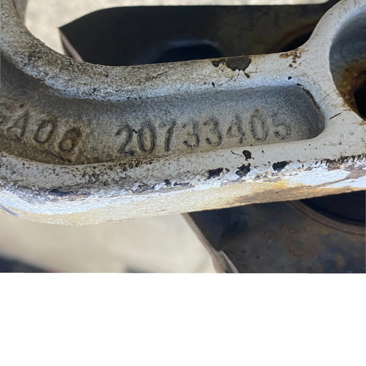 20733405 Genuine Volvo Hood Hinge - Second Truck Parts