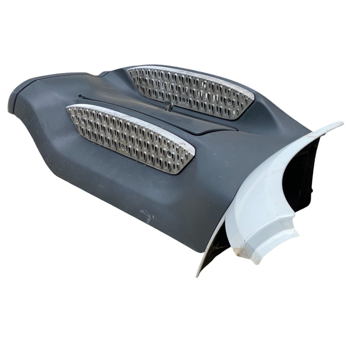 A33-6051-10000 Peterbilt Left Side Step Fairing Assembly - Second Truck Parts